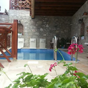 Amazon Petite Palace Selcuk